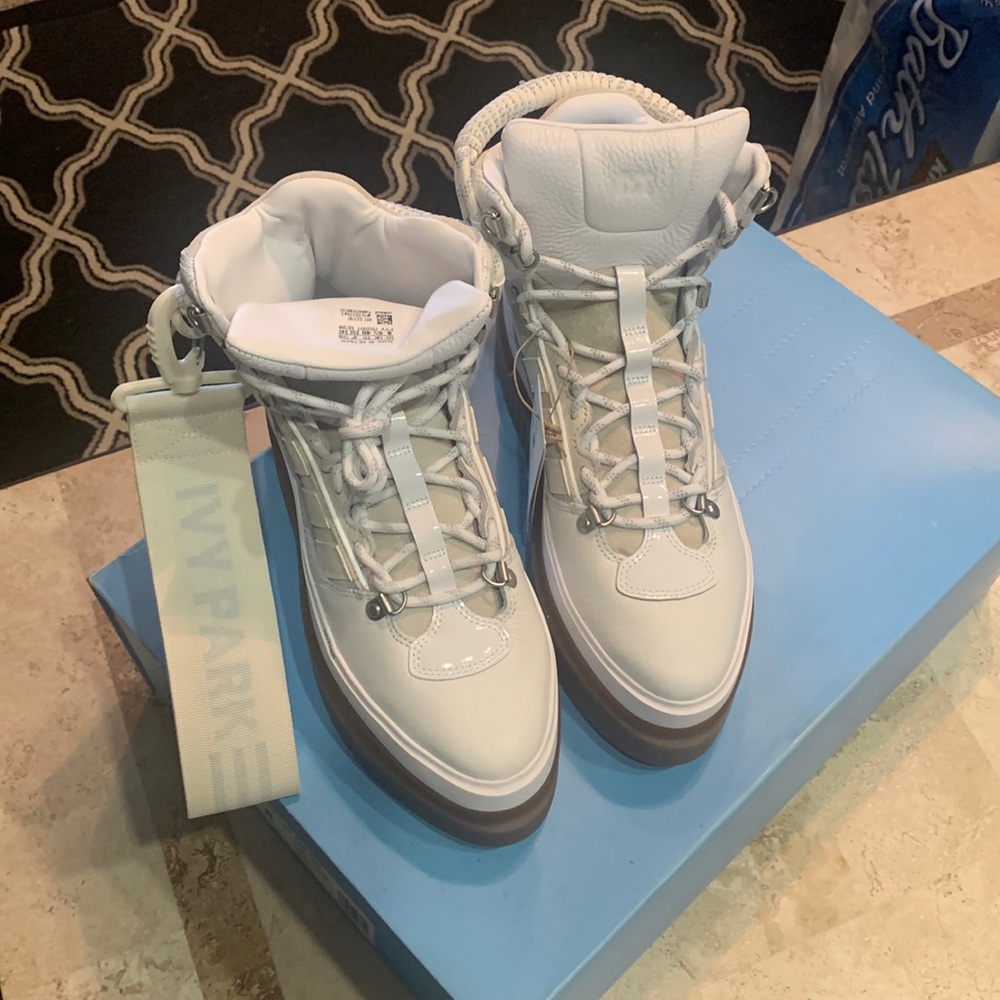 Ivy Park Super Sleek Boot